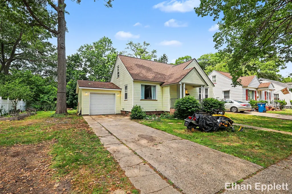 3321 Baker Street Muskegon Heights City MI 49444