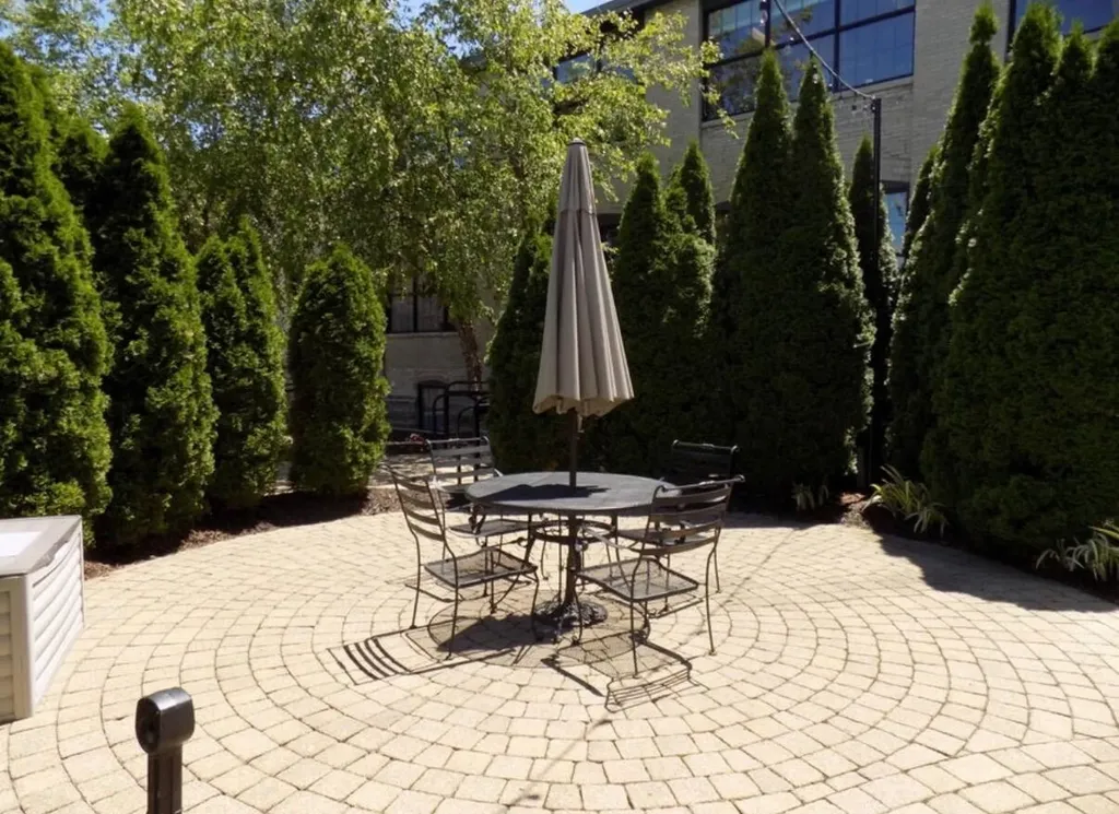 533 Columbia Avenue Holland City MI 49423