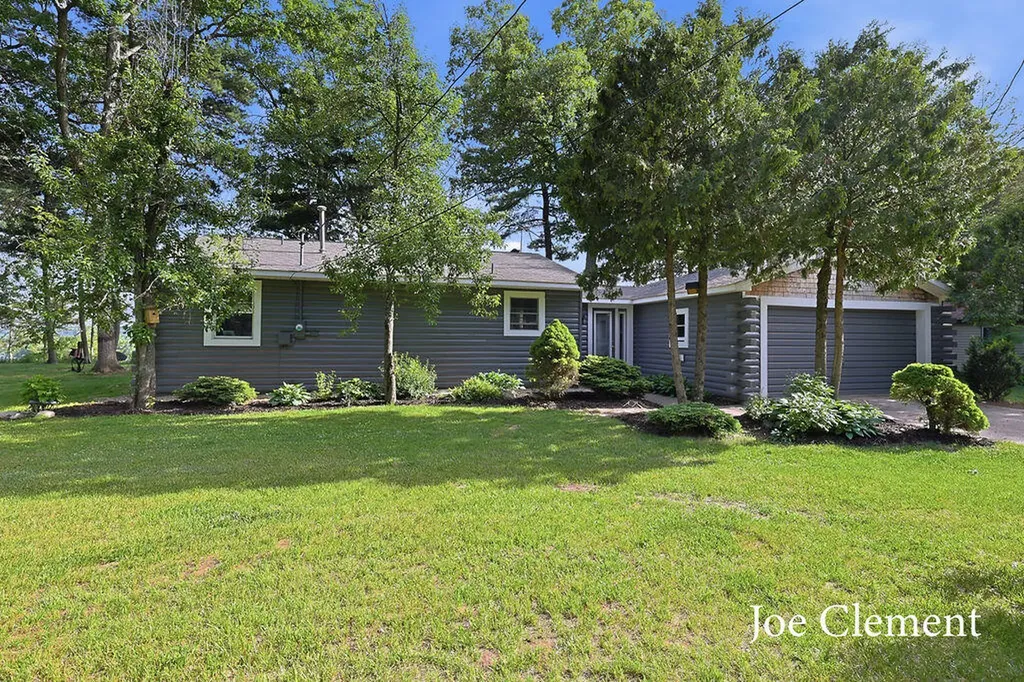 5708 E 52nd Street Croton Township MI 49337