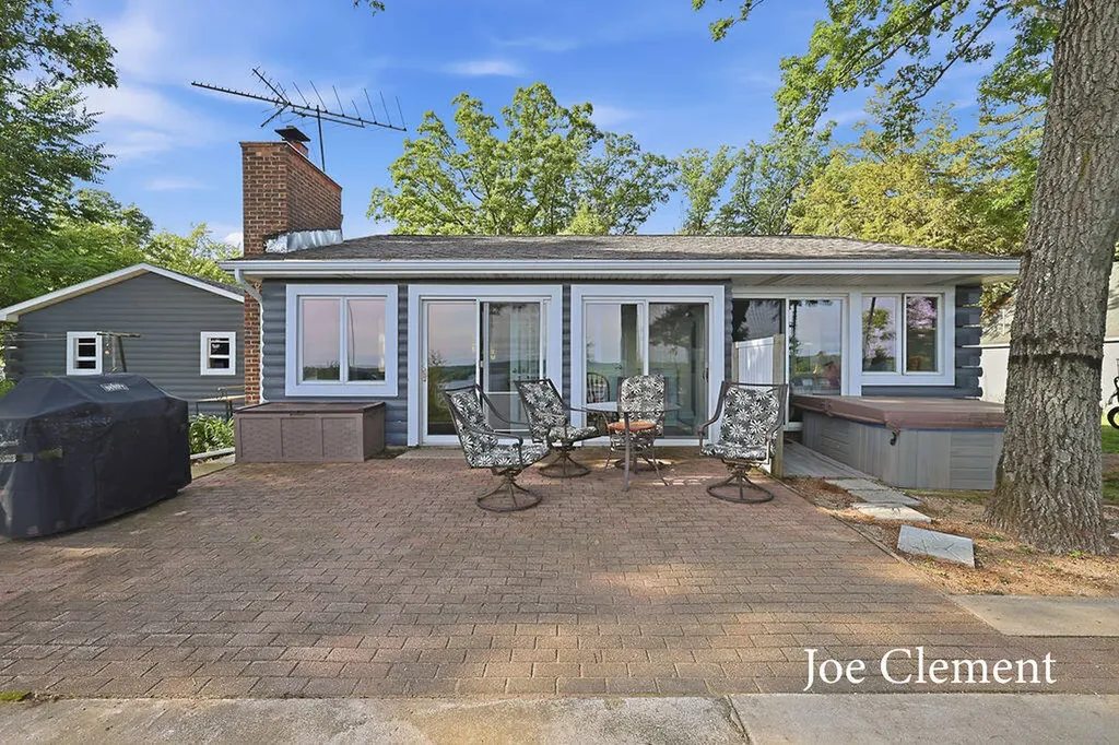 5708 E 52nd Street Croton Township MI 49337