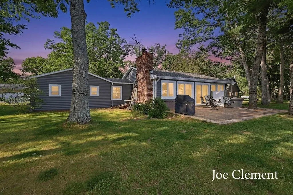 5708 E 52nd Street Croton Township MI 49337