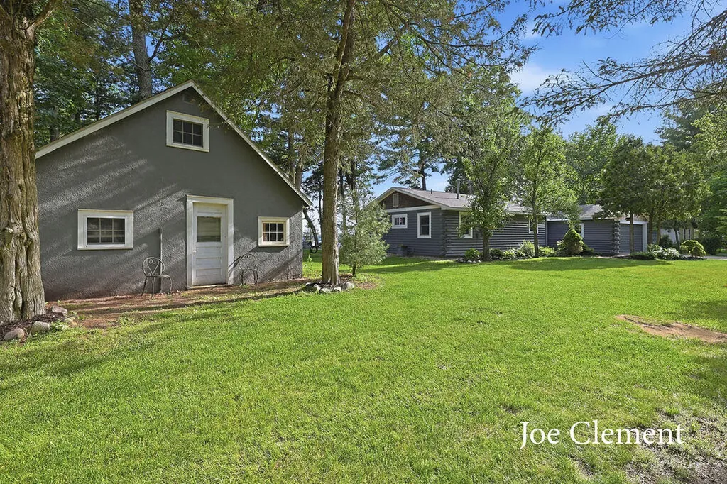 5708 E 52nd Street Croton Township MI 49337