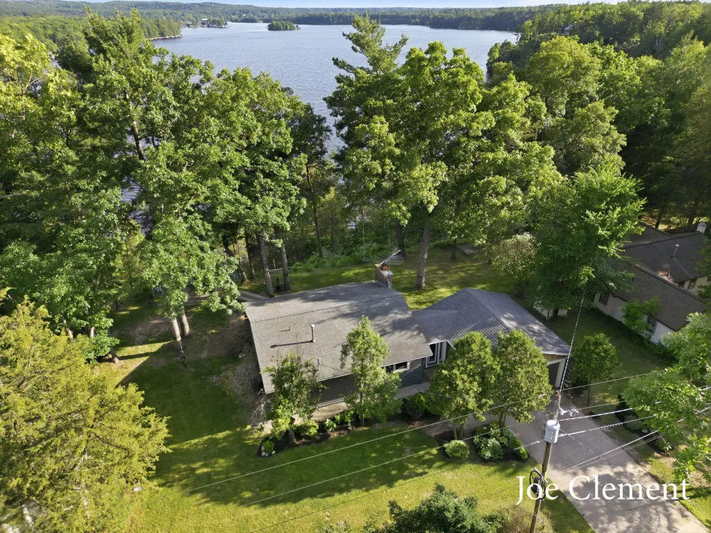 5708 E 52nd Street Croton Township MI 49337
