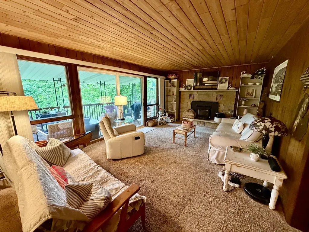 5825 S Woods Road Logan Township MI 49402