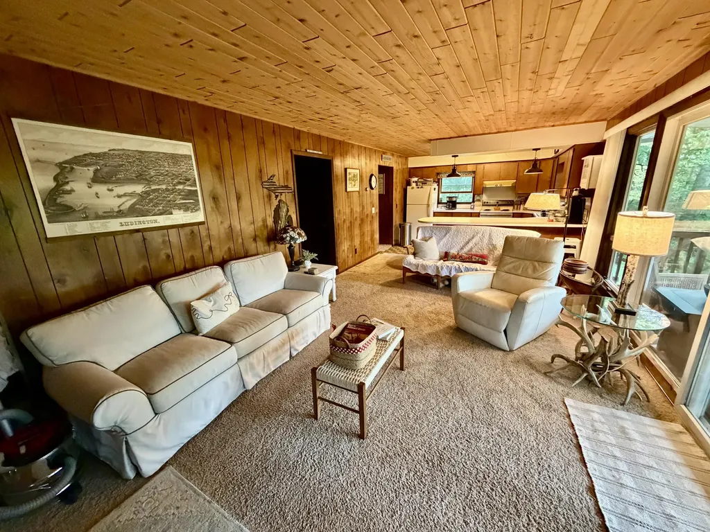 5825 S Woods Road Logan Township MI 49402