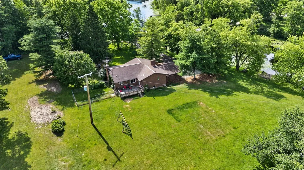 2717 Fishbeck Road Genoa Township MI 48843