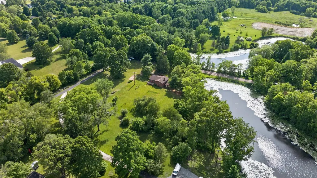2717 Fishbeck Road Genoa Township MI 48843