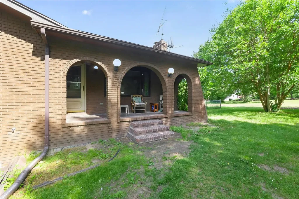 2717 Fishbeck Road Genoa Township MI 48843