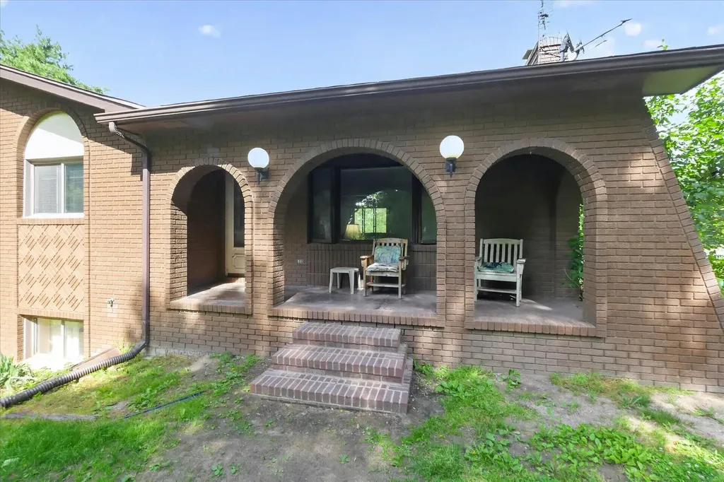 2717 Fishbeck Road Genoa Township MI 48843