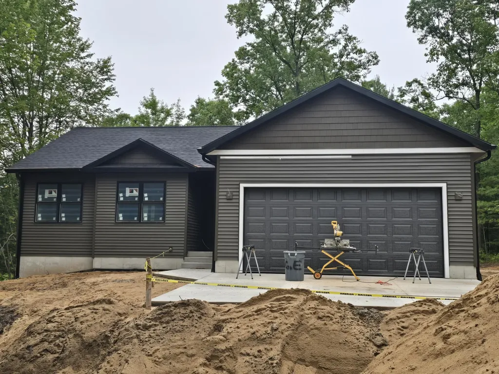 2850 Fenner Road Laketon Township MI 49445