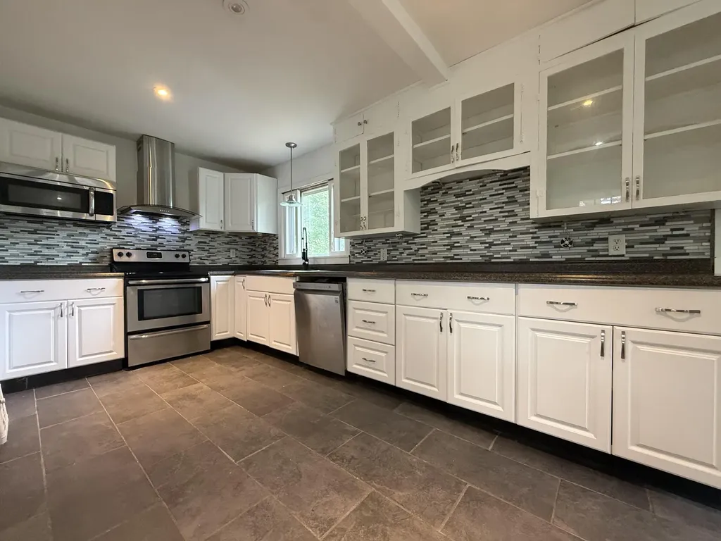 510 Maple Ridge Albion City MI 49224