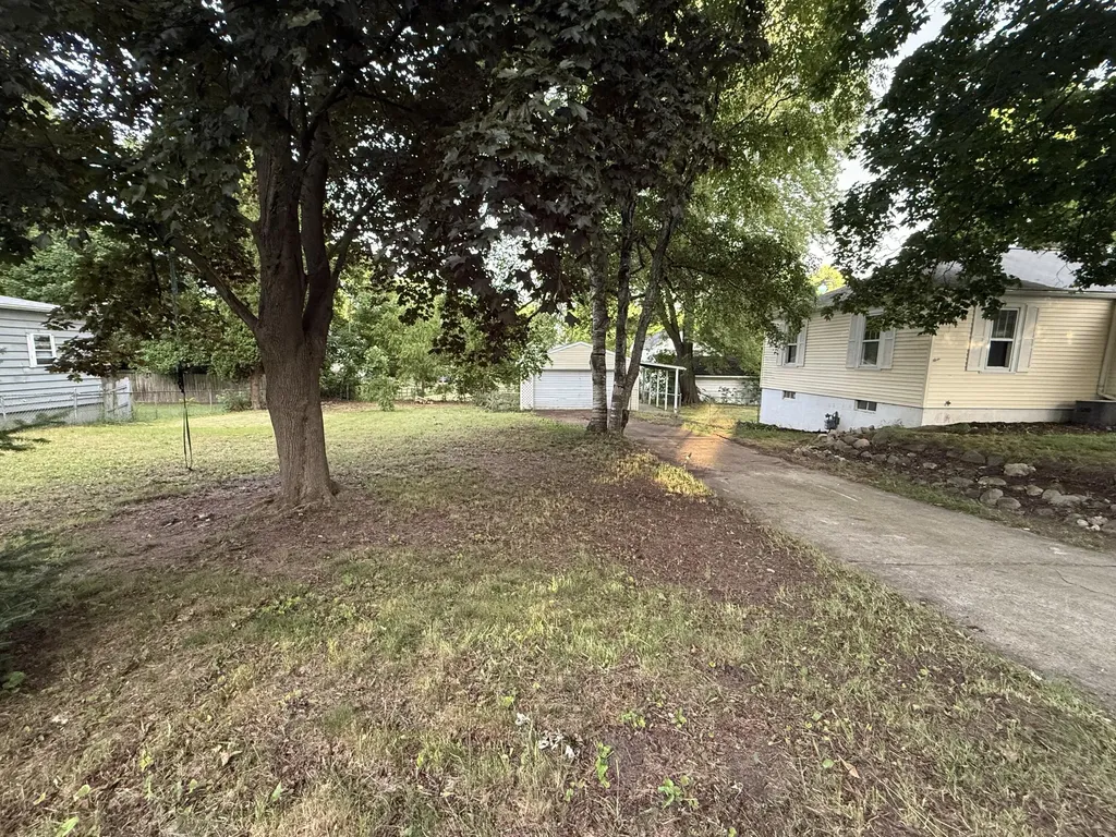 510 Maple Ridge Albion City MI 49224