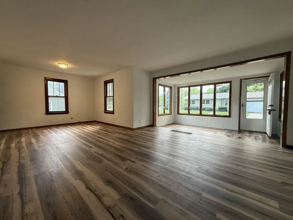510 Maple Ridge Albion City MI 49224