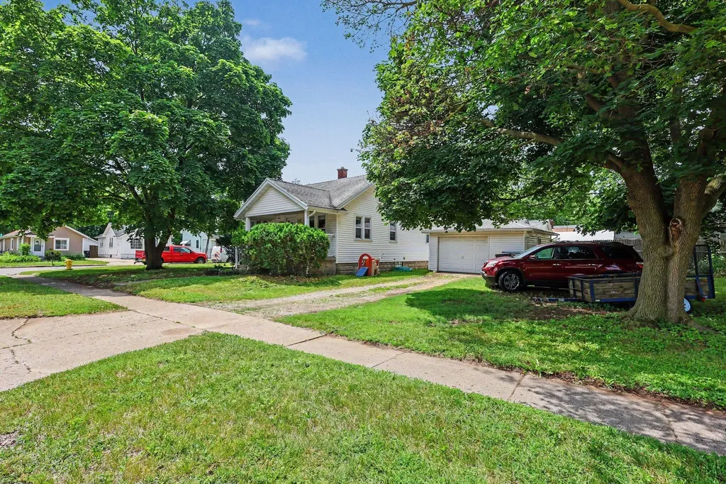3955 Madison Avenue SE Wyoming City MI 49548