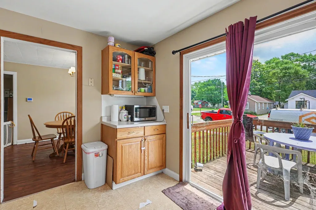 3955 Madison Avenue SE Wyoming City MI 49548