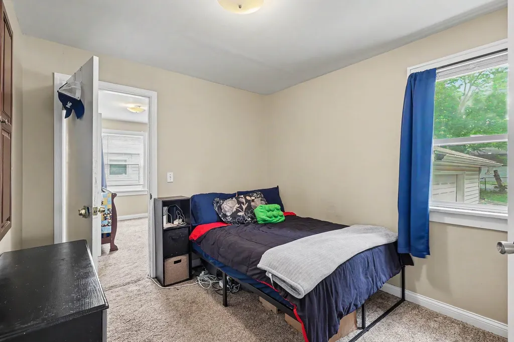 3955 Madison Avenue SE Wyoming City MI 49548