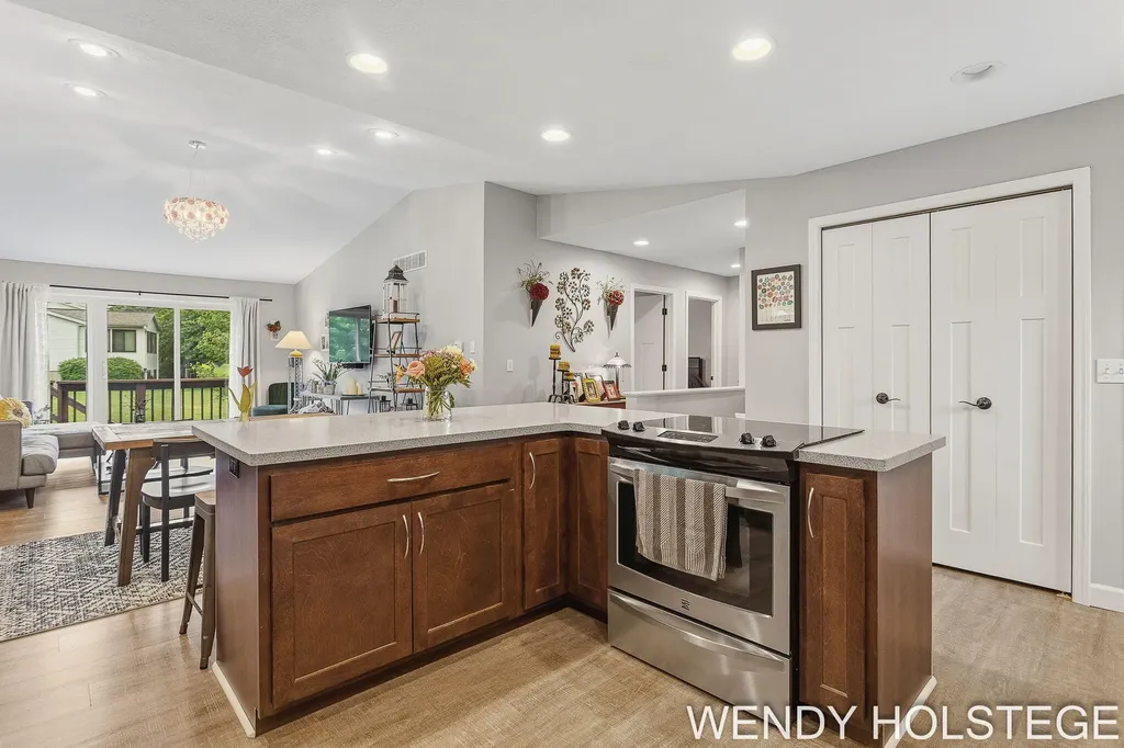 859 Creekridge Drive Laketown Township MI 49423