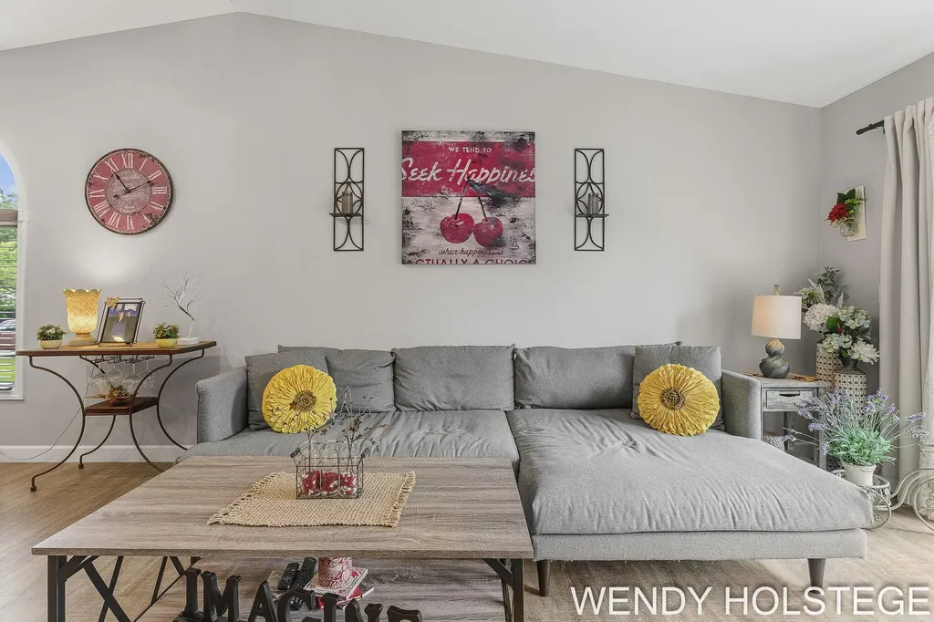 859 Creekridge Drive Laketown Township MI 49423