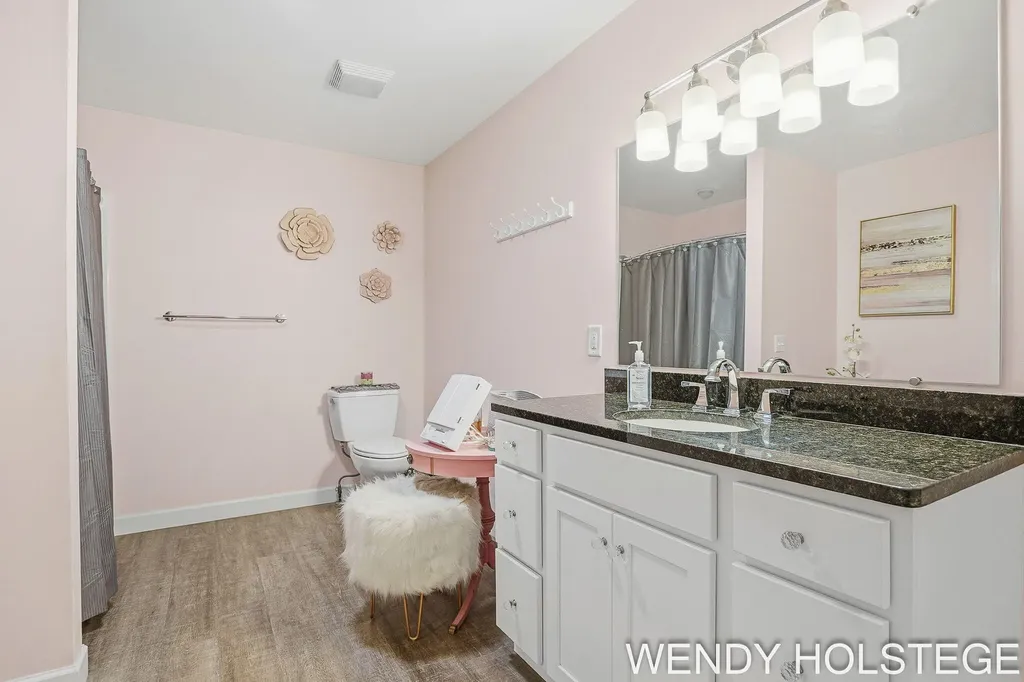 859 Creekridge Drive Laketown Township MI 49423