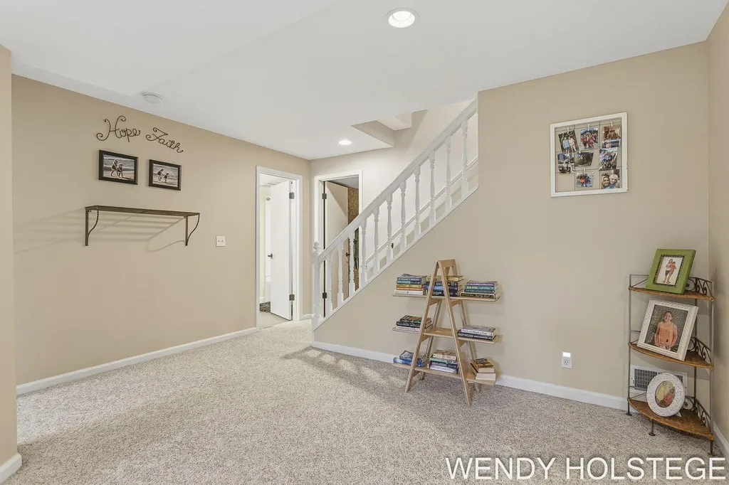 859 Creekridge Drive Laketown Township MI 49423