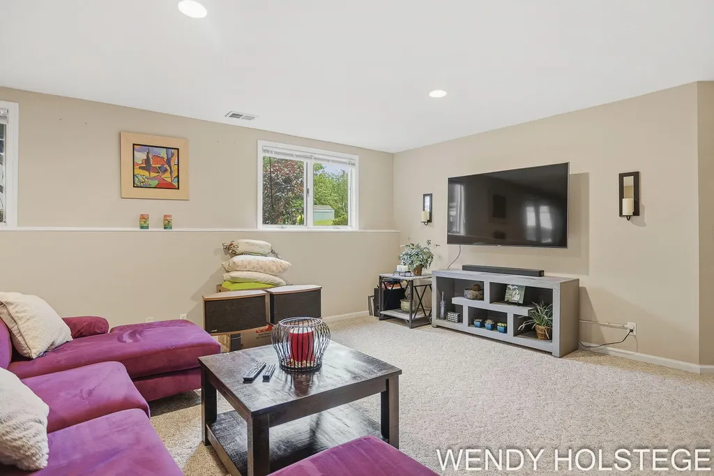 859 Creekridge Drive Laketown Township MI 49423