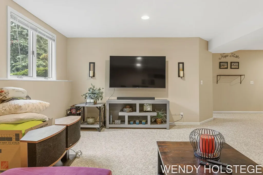 859 Creekridge Drive Laketown Township MI 49423