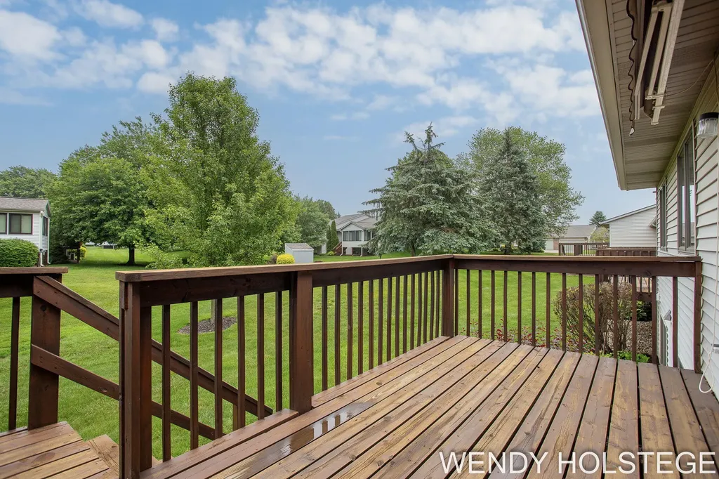 859 Creekridge Drive Laketown Township MI 49423