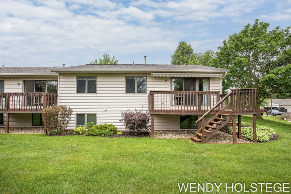 859 Creekridge Drive Laketown Township MI 49423