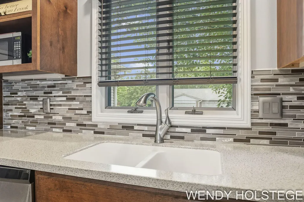 859 Creekridge Drive Laketown Township MI 49423