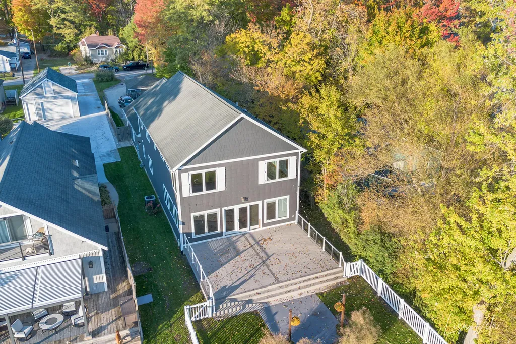 447 Lakeshore Boulevard Norton Shores City MI 49444