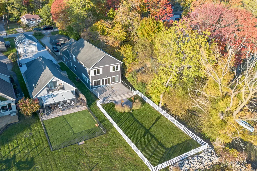 447 Lakeshore Boulevard Norton Shores City MI 49444