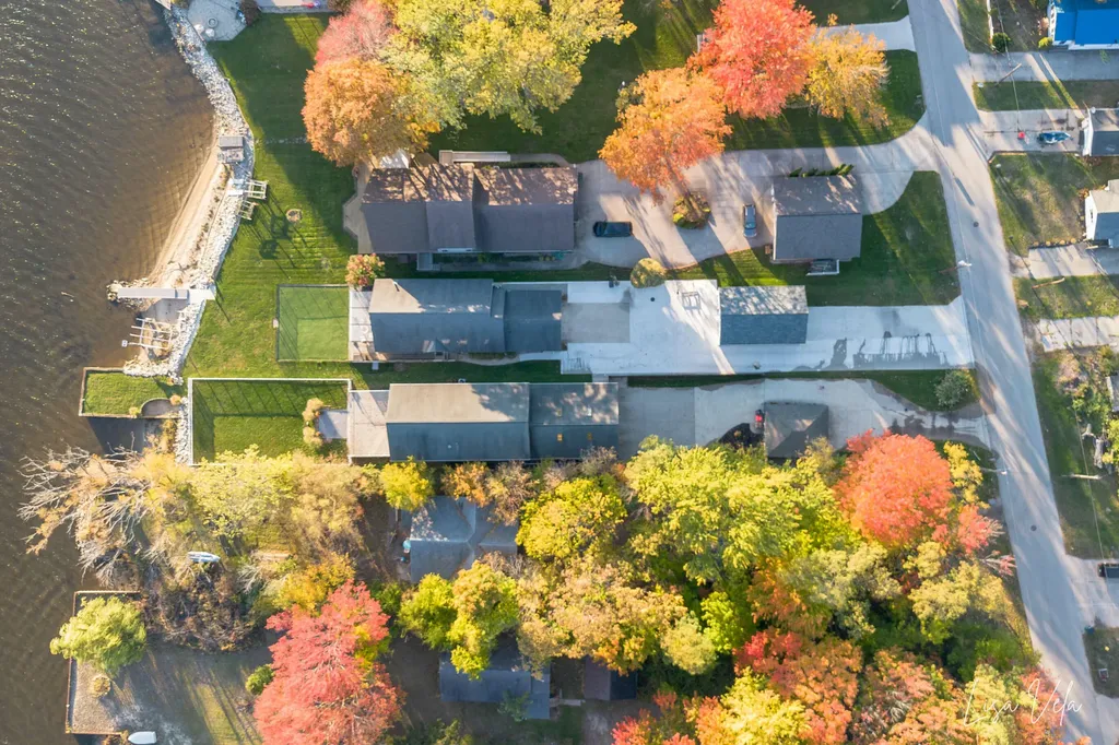 447 Lakeshore Boulevard Norton Shores City MI 49444