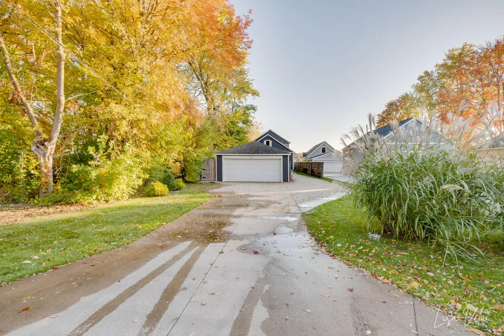 447 Lakeshore Boulevard Norton Shores City MI 49444