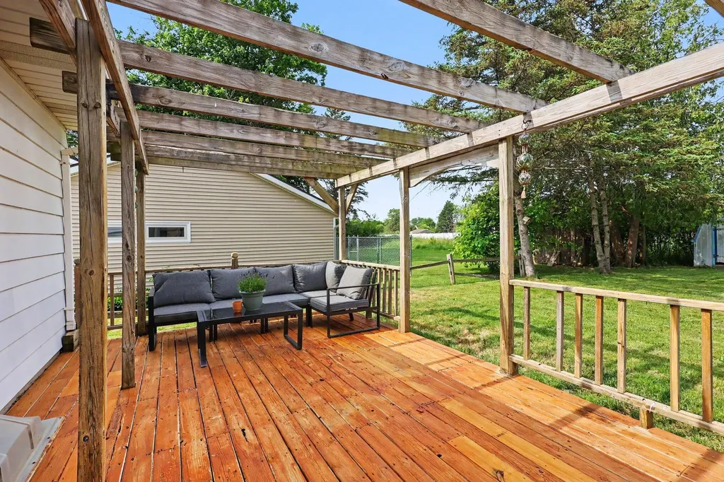 675 Westway Drive NW Walker City MI 49534