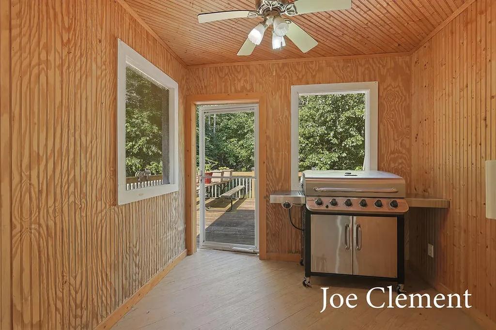 9347 Cedar Pines Lane NE Algoma Township MI 49345