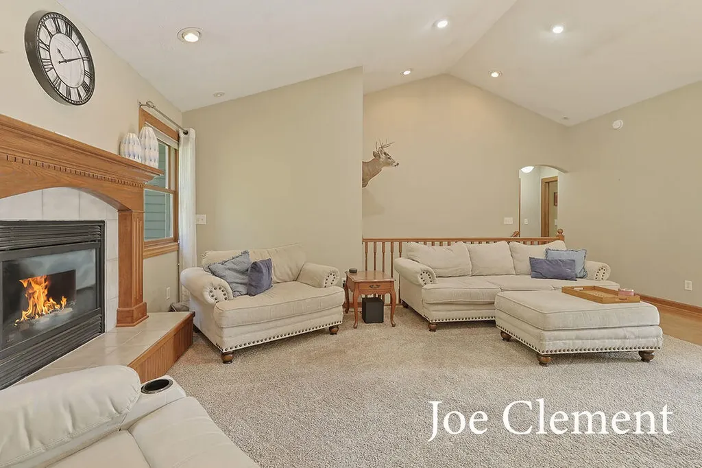 9347 Cedar Pines Lane NE Algoma Township MI 49345