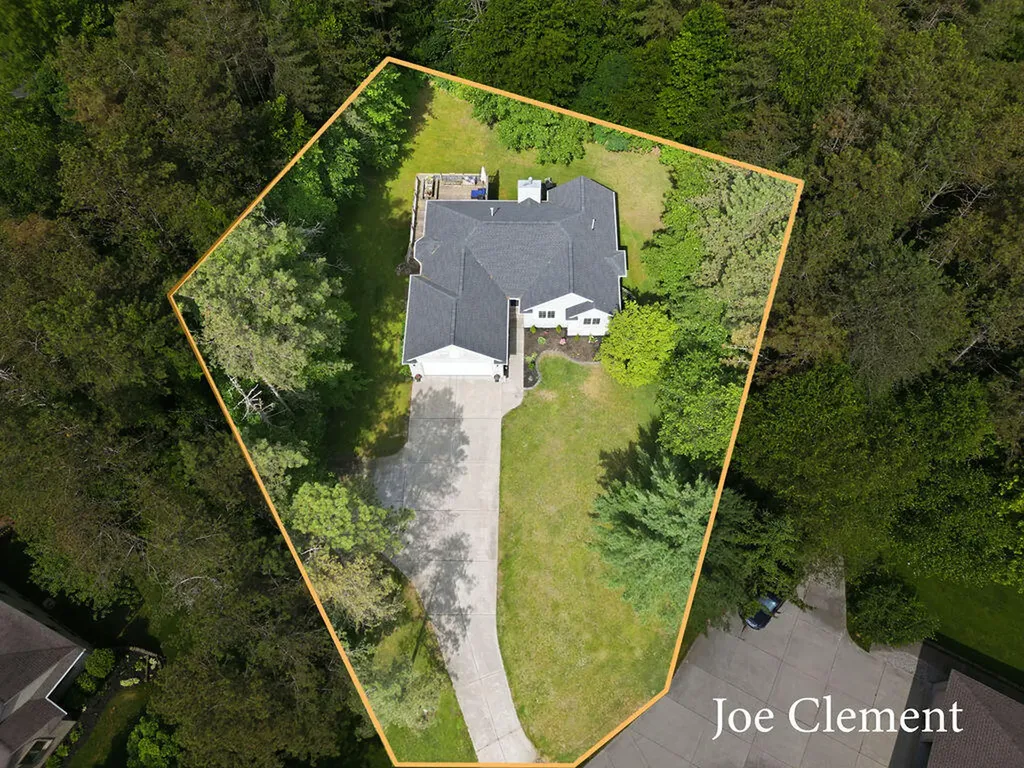 9347 Cedar Pines Lane NE Algoma Township MI 49345