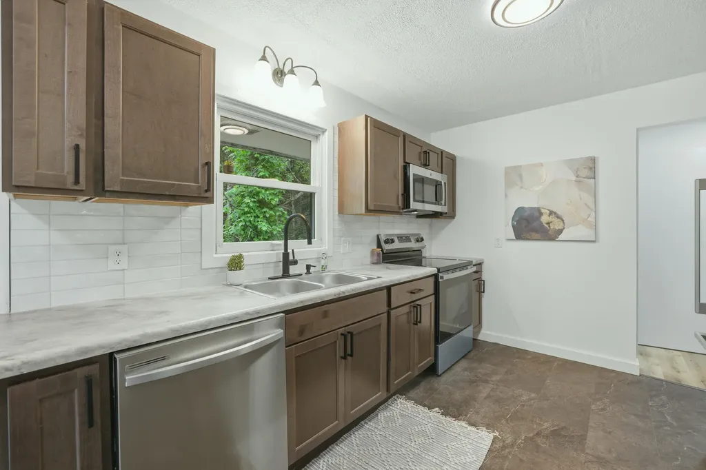 17760 White Road Casnovia Township MI 49303