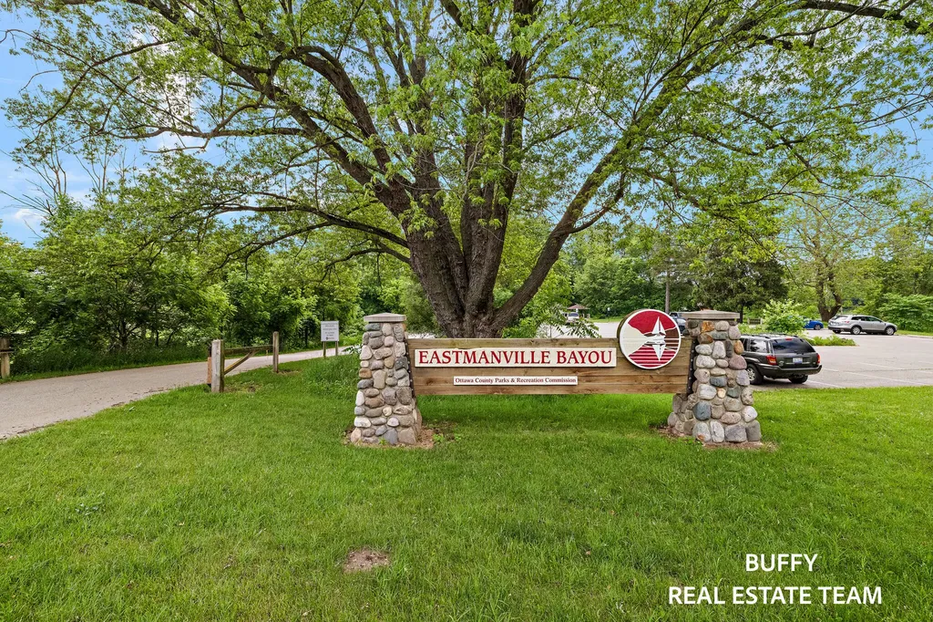 13384 68th Avenue Allendale Charter Township MI 49401
