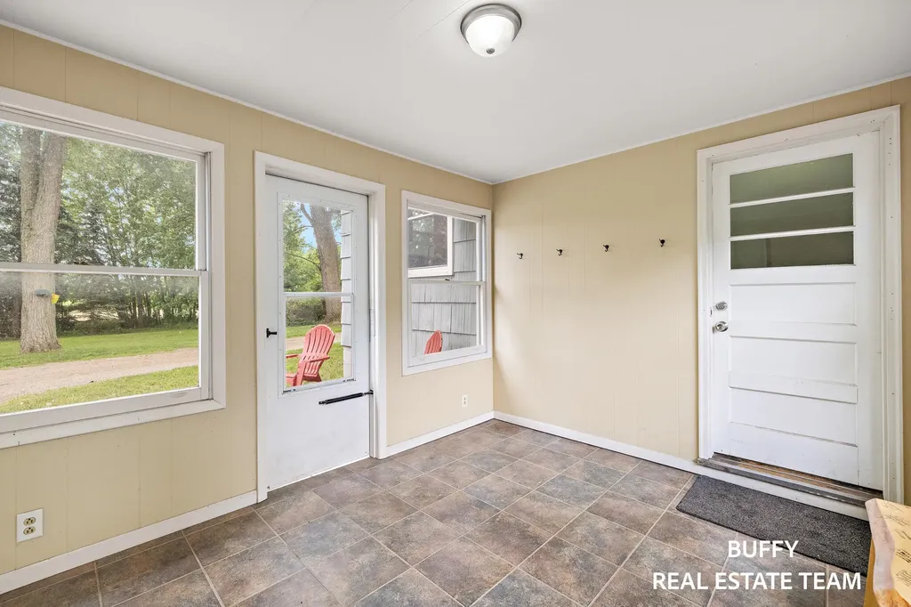 13384 68th Avenue Allendale Charter Township MI 49401