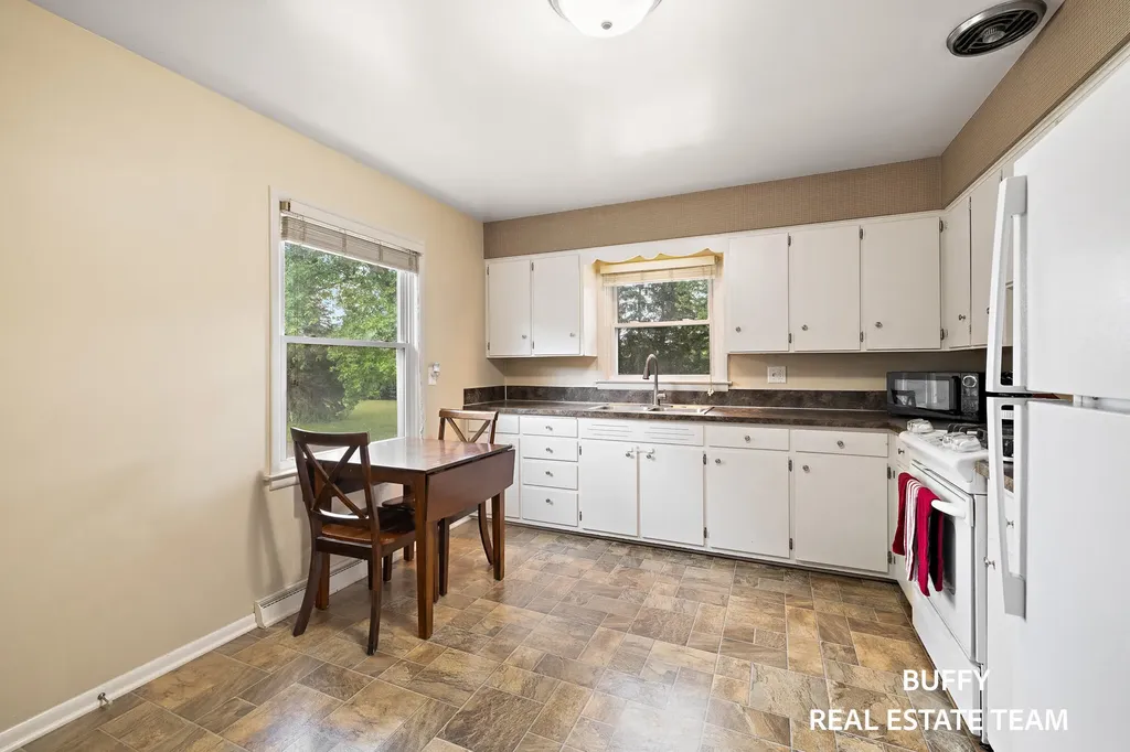 13384 68th Avenue Allendale Charter Township MI 49401