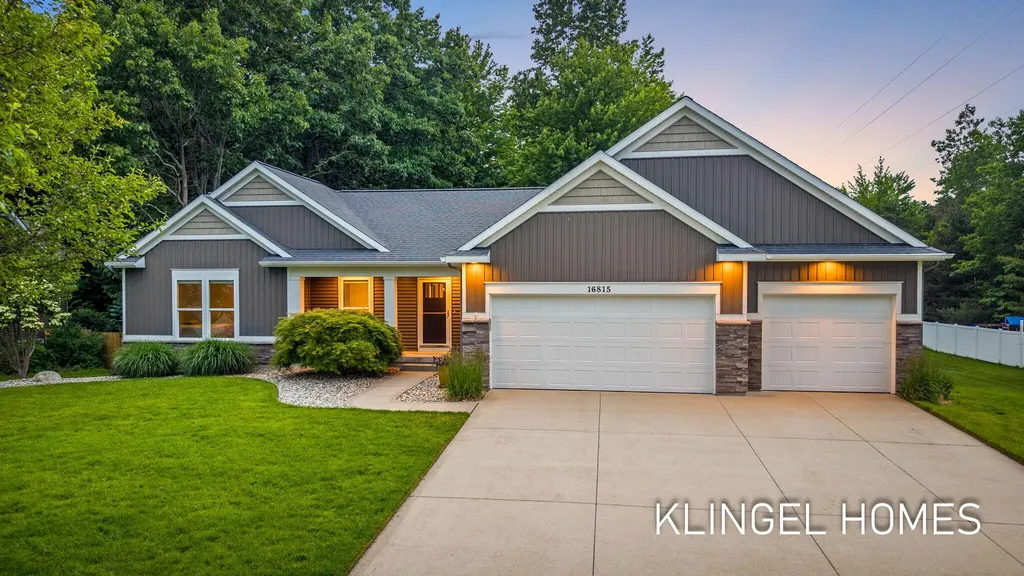 16815 Watersedge Drive Grand Haven Charter Township MI 49417