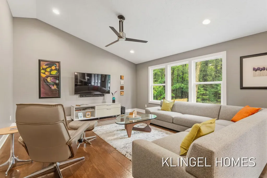 16815 Watersedge Drive Grand Haven Charter Township MI 49417
