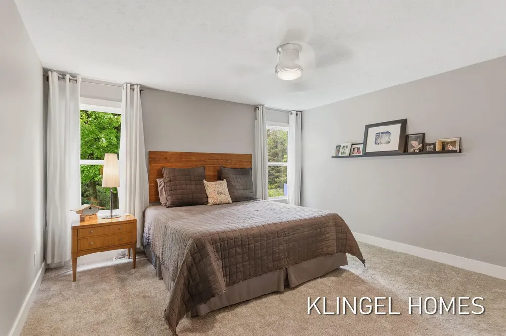 16815 Watersedge Drive Grand Haven Charter Township MI 49417