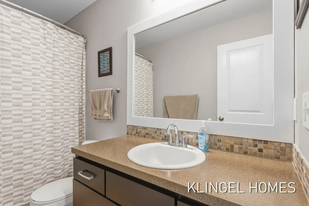 16815 Watersedge Drive Grand Haven Charter Township MI 49417