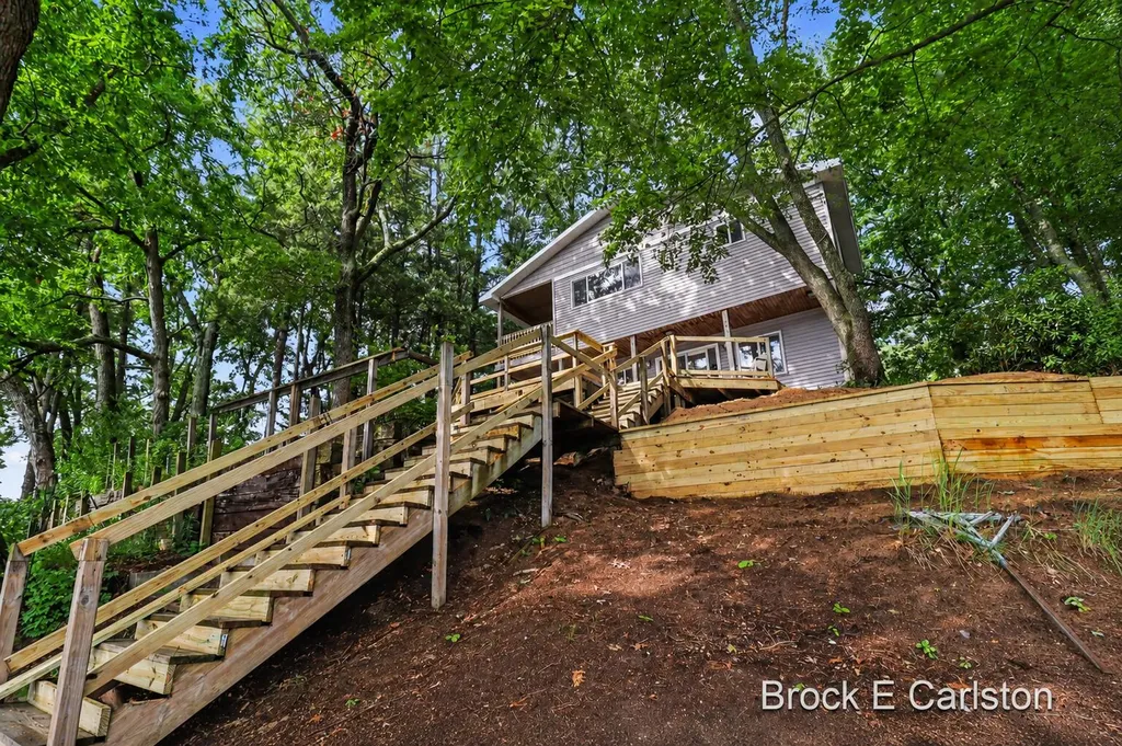 7880 W Lake Road Holton Township MI 49457