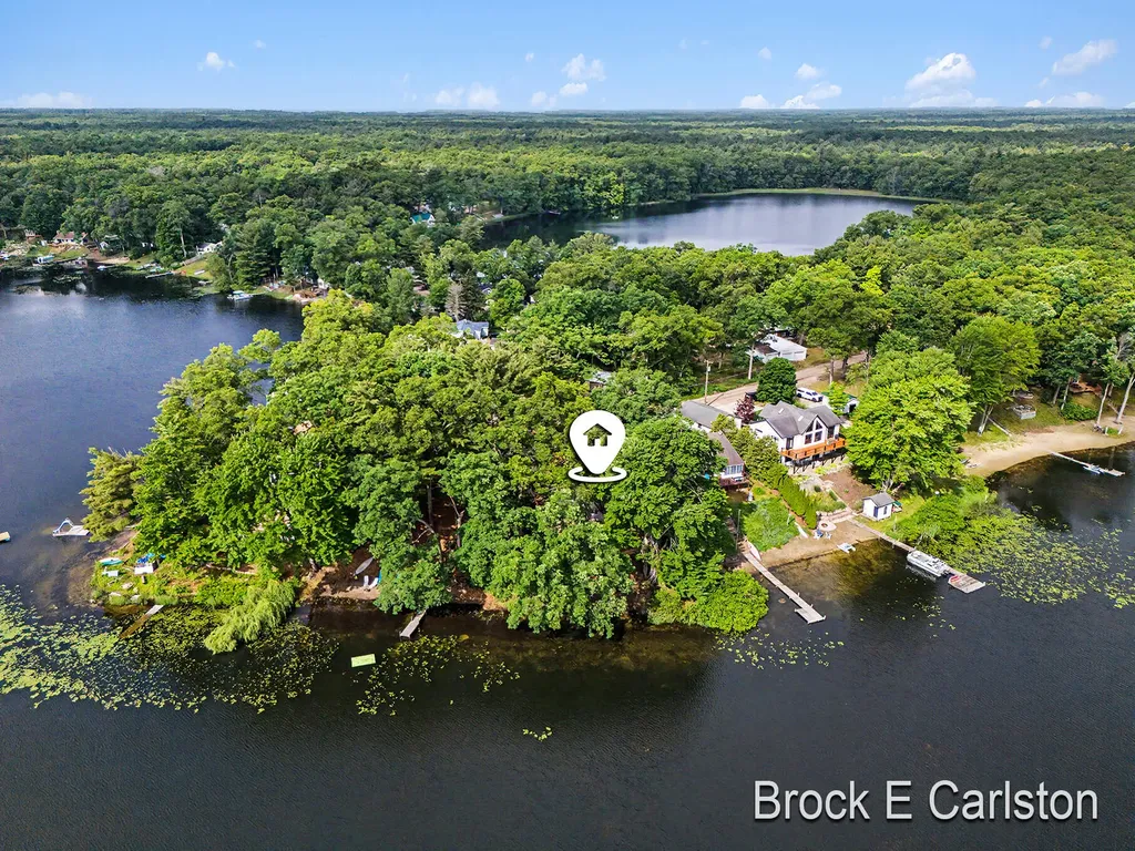 7880 W Lake Road Holton Township MI 49457