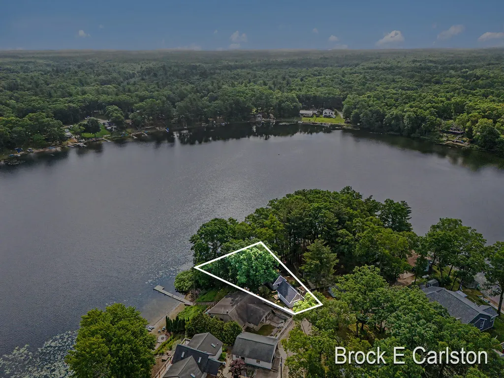 7880 W Lake Road Holton Township MI 49457