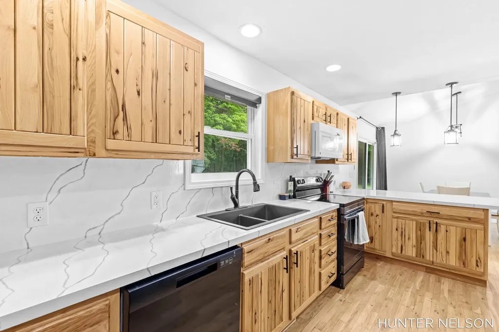1081 E 98th Street Grant Township MI 49327