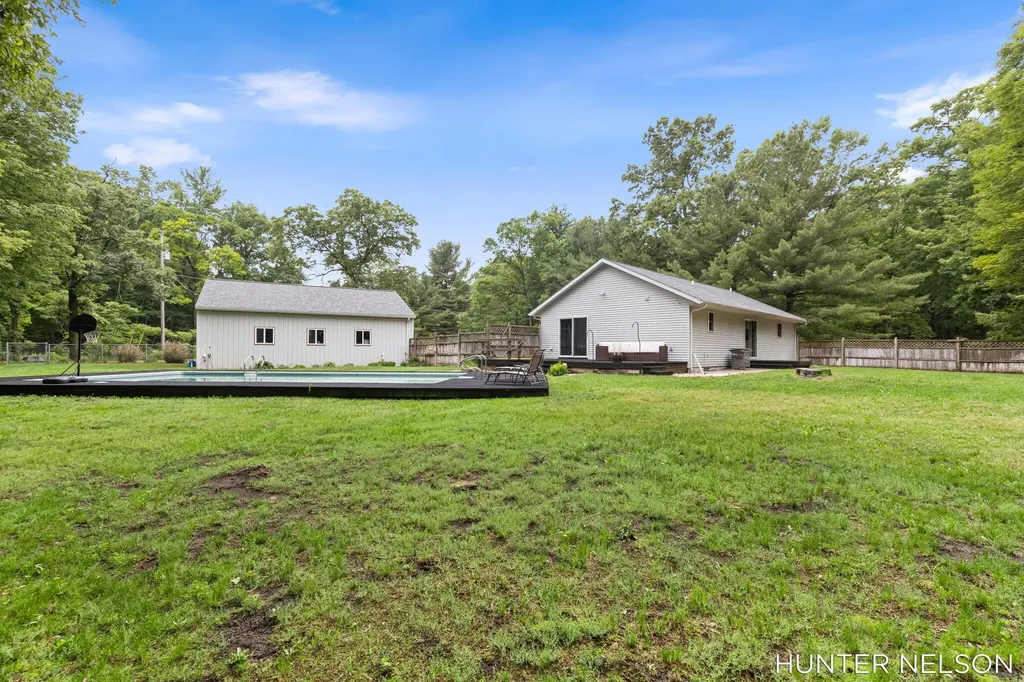 1081 E 98th Street Grant Township MI 49327